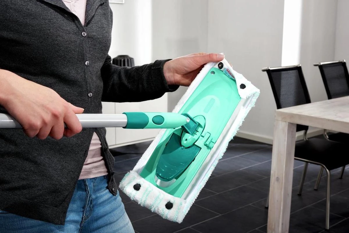 Leifheit Combi Clean Vloerwisser M - Compleet Systeem - Micro Duo - 33 Cm Wisbreedte 12 Leifheit Combi Clean Vloerwisser M - Compleet Systeem - Micro Duo - 33 Cm Wisbreedte - Afbeelding 10