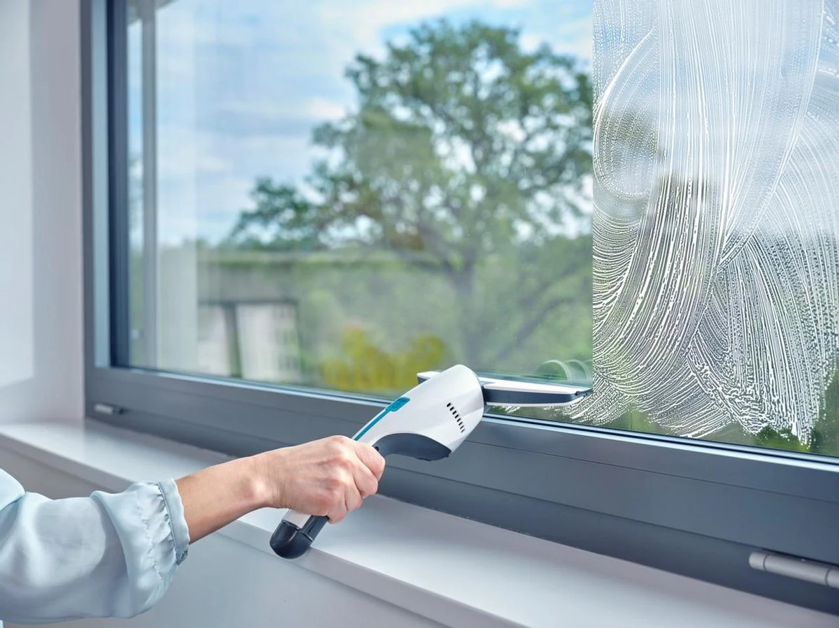 Leifheit Nemo - Set Raamreiniger En Badkamer Ruitenreiniger Met Gratis Wandhouder En Tweede Zuigmond 11 Leifheit Nemo - Set Raamreiniger En Badkamer Ruitenreiniger Met Gratis Wandhouder En Tweede Zuigmond - Afbeelding 9