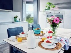 Leifheit Harmonic Isoleerkan 1,0 L Wit -Leifheit Verkaufsgeschäft 28542 harmonic anwendung 004 1