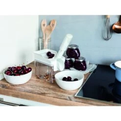 Leifheit 37211 Cherry Stoner Kersenontpitter Wit/Tranparant 7 Leifheit 37211 Cherry Stoner Kersenontpitter Wit/Tranparant -Leifheit Verkaufsgeschäft 4006501372116 3