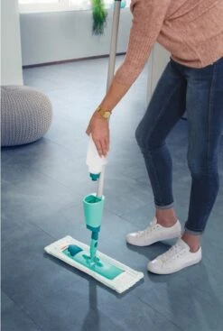 Leifheit Easy Spray XL Vloerwisser Met Sproeier - 42 Cm Wisbreedte -Leifheit Verkaufsgeschäft 807x1200